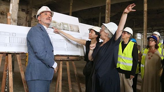 Barcelona posa data al nou Arxiu de Can Batll�