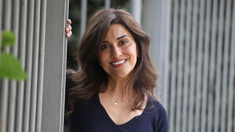 El Pla B - Ryma Sheermohammadi: "A l'Iran, la societat sempre ha anat anys llum per davant del model pol�tic que el r�gim ha intentat imposar" - El pla B | Escoltar