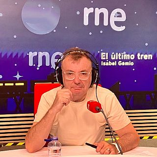 Manuel Vilas y el eterno debate entre la obra y la persona