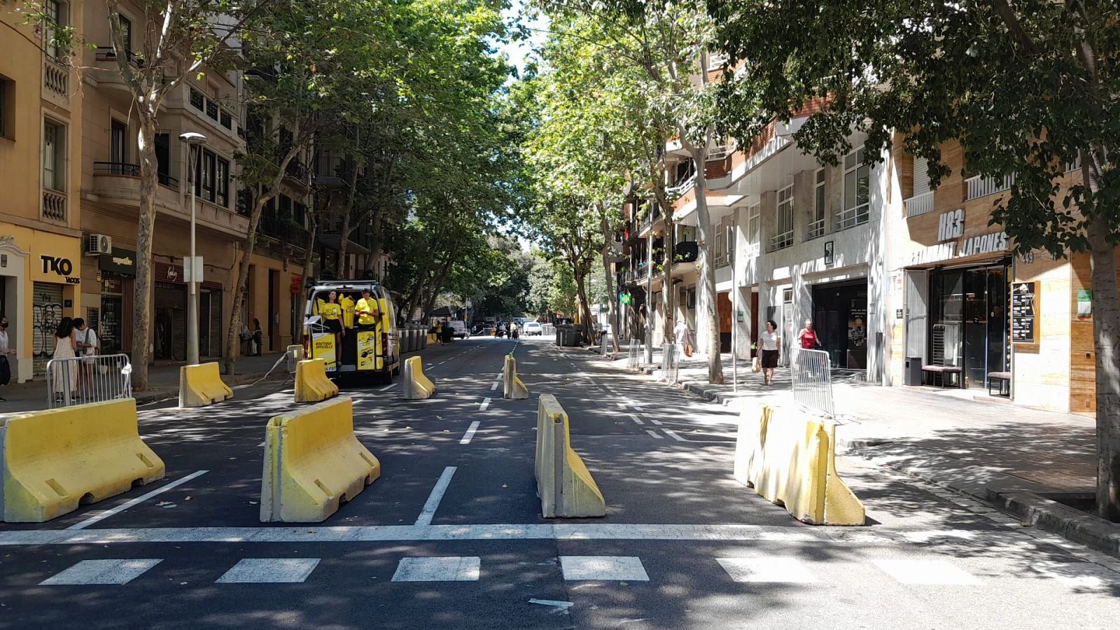 El Tour de França torna a obligar a tallar carrers a La Sagrada Família | Escoltar