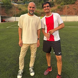 Lo Pau de Ponts amb Pep Guardiola en l'homenatge a Johan Cruyff