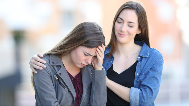 Posem el focus al "friend bombing" amb l'Arantxa Coca - Xavif�rnia | Escoltar