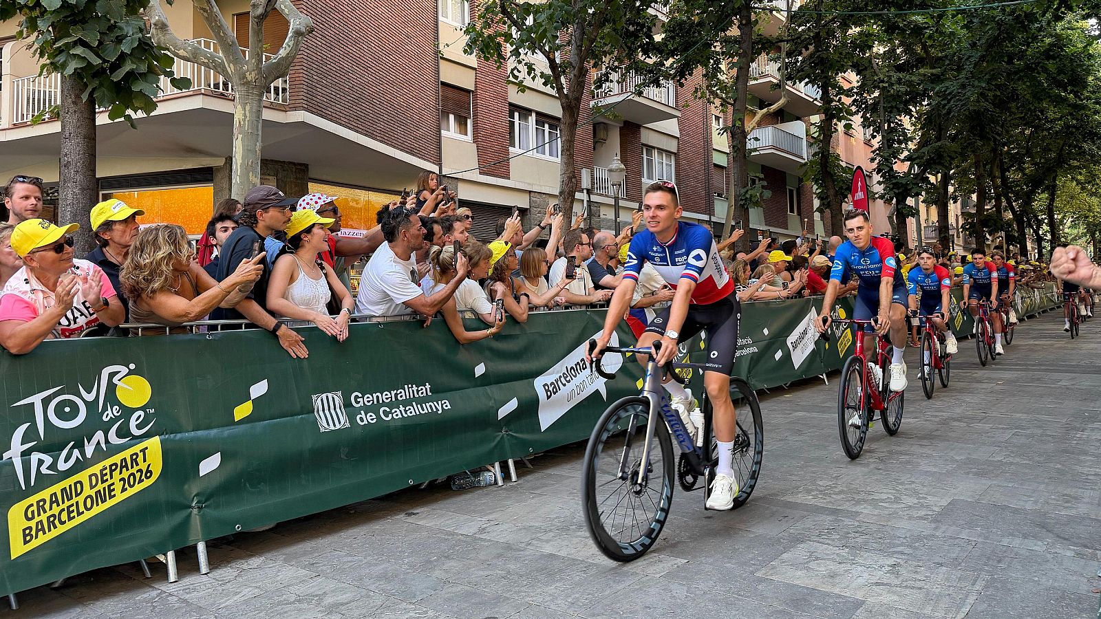 Problemes de mobilitat en l'inici del Tour a Barcelona | MAITE BOADA