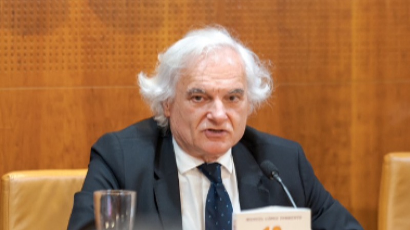 Miguel Garrido (CEIM): "Hay bajas o no hay altas por la saturación en servicios médicos" - Mediodía en RNE | Escuchar