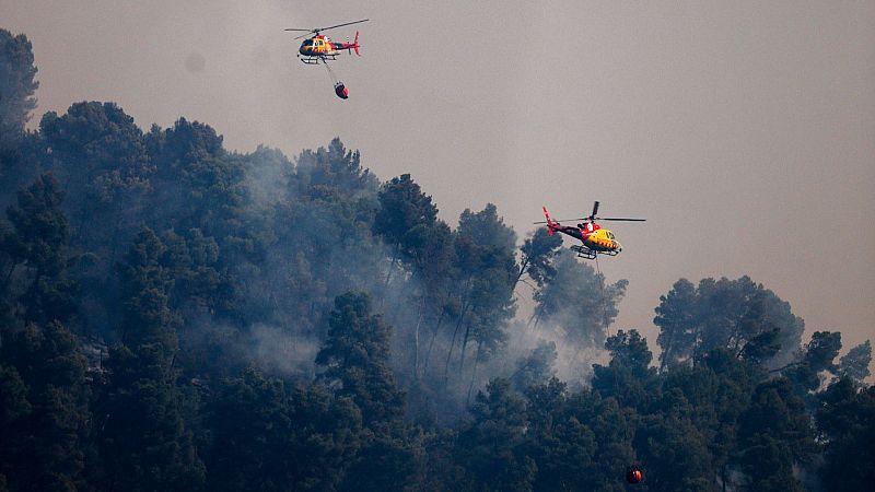 El mat� de R�dio 4 - Bombers: "No podem abaixar la gu�rdia, tenim 649 municipis amb risc molt alt o extrem d'incendi" - El mat� de R�dio 4 | Escoltar