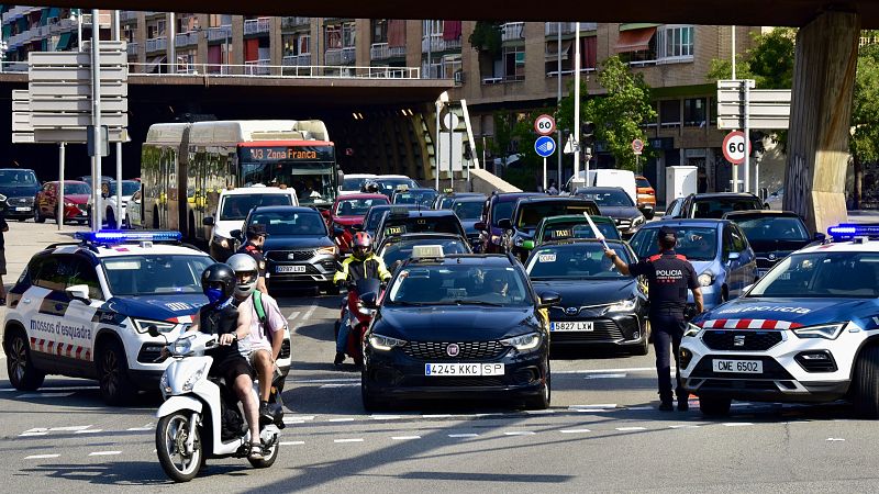 Bon dia i bona sort - Aquesta �s l'hora amb m�s risc d'accidents de tr�nsit (i no �s la de m�s aflu�ncia) - Bon dia i bona sort | Escoltar