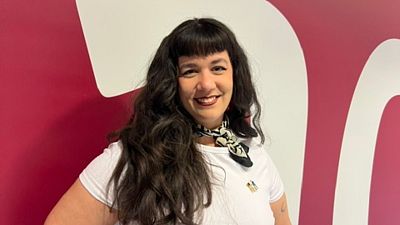 Wisteria Lane - Arima Le�n nos habla de su pel�cula "Tal vez", la historia de amor entre la poeta Natalia Sosa y la trapecista Pinito del Oro -  12/07/26 - Escuchar ahora