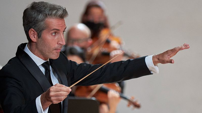 Fila cero - El Stabat Mater de Garc�a Rom�n - 11/07/26 - Fila cero | Escuchar