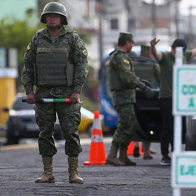 Hora América - El juez anticorrupción de Ecuador que huyó de los narcos - 13/07/2026 - Hora América | Escuchar