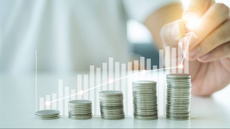 L'elevada càrrega fiscal penalitza la inversió de l'estalvi familiar - De nit | Escoltar