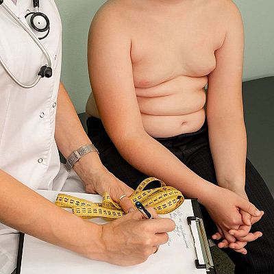 Mejora, lentamente, la tasa de obesidad infantil en España - Marca España