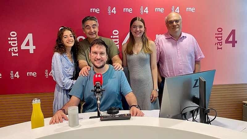 Són 4 dies- 18-07-26 1era hora: Tertúlia d'actualitat - Són 4 dies | Escuchar