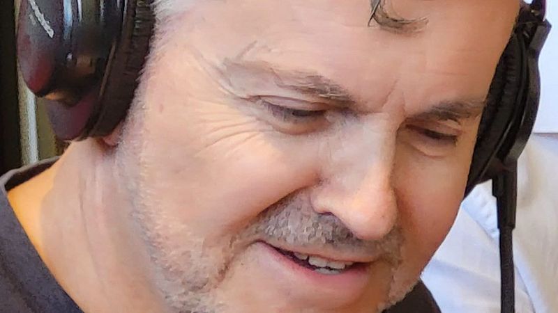 No es un día cualquiera - Operando con Ramón Gener: adiós - Operando con Ramon Gener | Escuchar