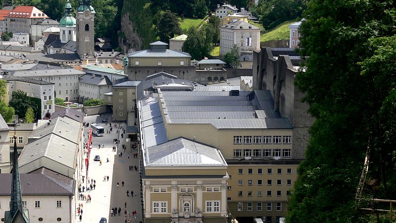 Agenda de verano - En Salzburgo con Cecilia Bercovich - 19/07/26 - Agenda de verano | Escuchar