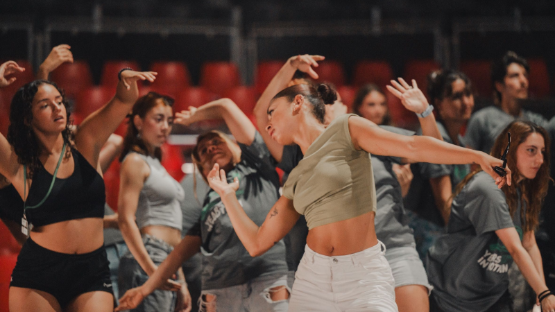 El mat� de R�dio 4 - Tortosa estrena Vertebra Dansa: aix� �s el festival! - El mat� de R�dio 4 | Escoltar