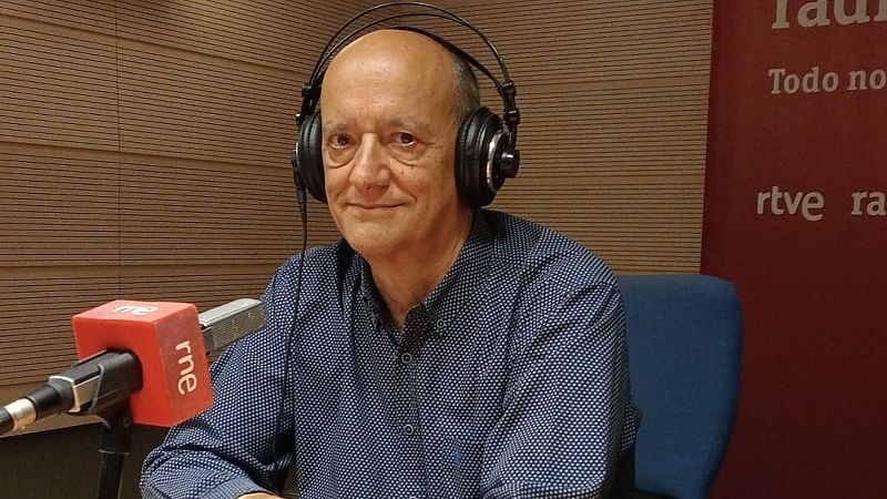 Libros de arena - Gustavo Martín Garzo y 'Un paraíso de escombros' - Escuchar ahora
