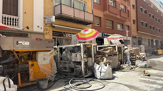 Tornen a casa els primers ve�ns desallotjats per l'esvoranc al Putxet