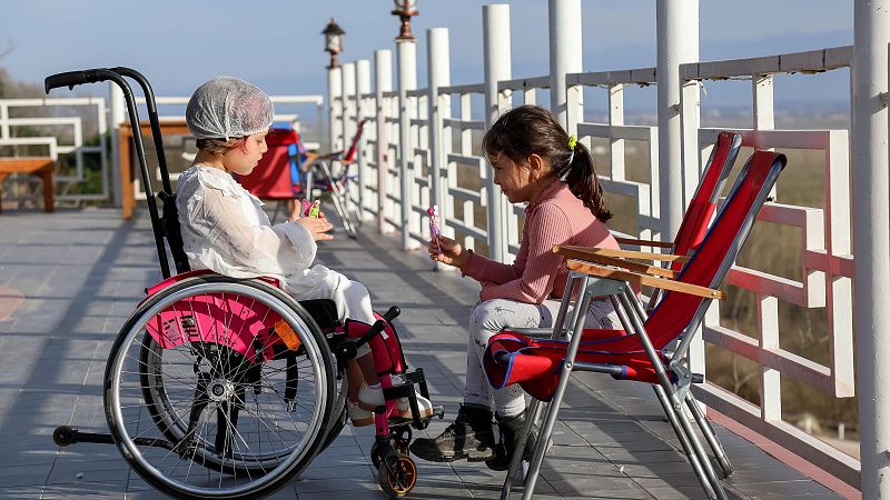 Lletra Lligada - Una altra mirada: Joc inclusiu | Escoltar