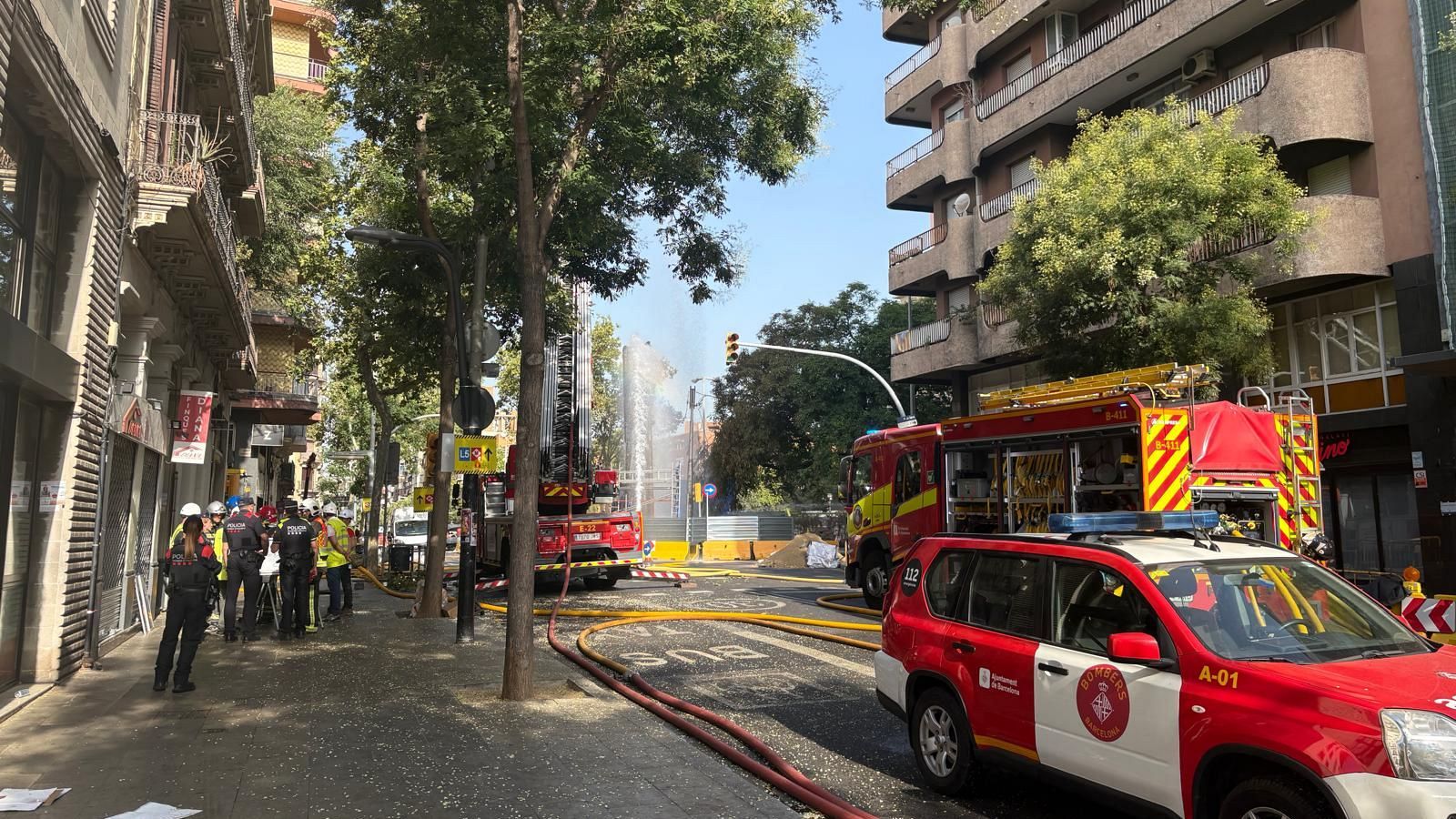 Controlada la flamarada de gas de Sants després de 12 hores de foc