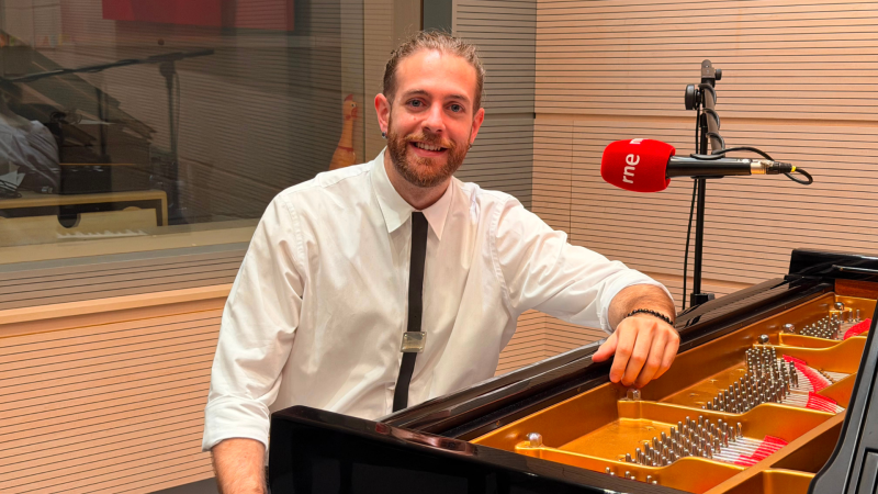 El ojo crítico - Andrés Barrios, cuando el piano encuentra el flamenco - 26/07/26 - El ojo crítico | Escuchar