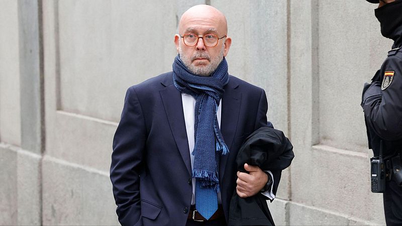 Gonzalo Boye. 'Puigdemont ya deber�a estar en Espa�a' - Conversaciones con Jos� Mar�a Brunet. Memoria y retos de Espa�a | Escuchar