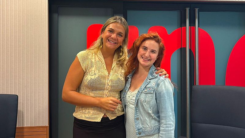 Cristina La Mar presenta�Una flor en la�luna, un viatge musical entre el Mediterrani i Col�mbia�� - El mat� de R�dio 4 | Escoltar