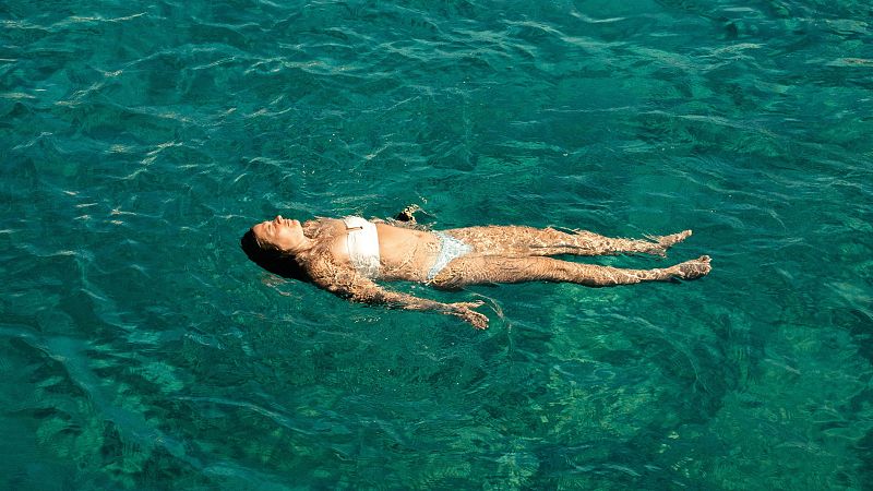 Vistas al mar II - Peque�as grandes satisfacciones - 28/07/26 - Vistas al mar | Escuchar