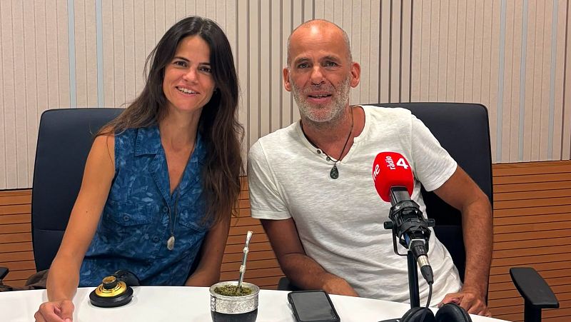 Somriures N�mades, el projecte que des de fa 11 anys recorre el m�n amb abra�ades, somnis i intercanvis - El mat� de R�dio 4 | Escoltar