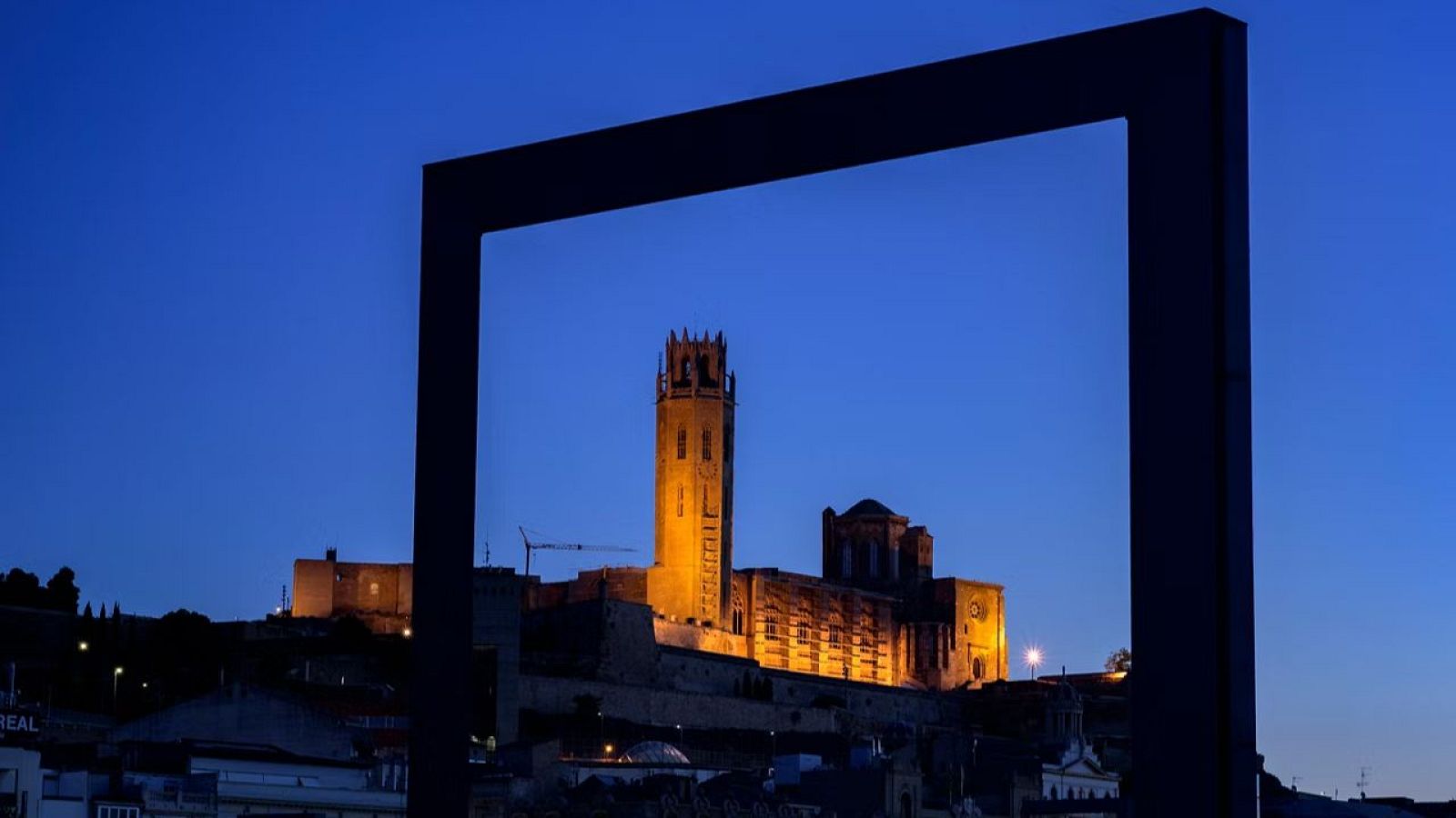 Esgotades les entrades per seguir l'eclipse solar a la Seu Vella de Lleida | Escoltar