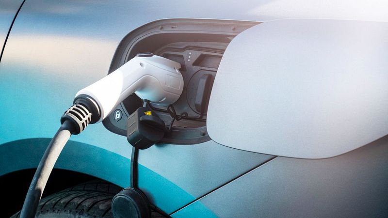Fin de mes - Los eléctricos ganan presencia en el mercado de ocasión - Escuchar ahora