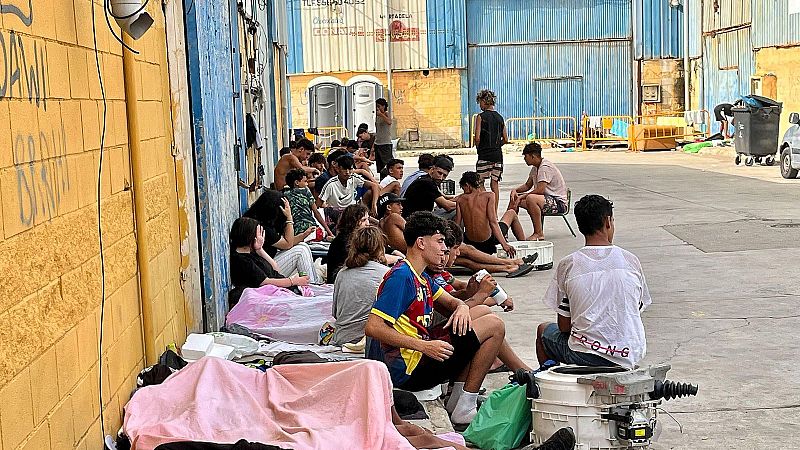 Save the Children: "Hemos visto imágenes de niños acompañados a la frontera" - Las mañanas de RNE | Escuchar