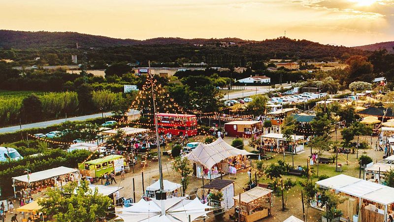 El mat� de R�dio 4 - Edici� Estiu - La Santa Market celebra 10 anys consolidada com un dels grans plans de l'estiu a la Costa Brava - El mat� de R�dio 4 | Escuchar