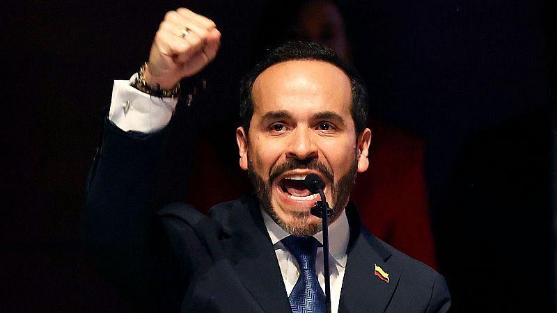 De la Espriella: investidura inédita con militares y en Cali - Hora América | Escuchar