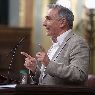 Santiago (IU): "La UE debe gestionar sus fronteras y no externalizarlo a terceros que anteponen sus intereses"