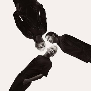 The Avalanches, Love Of Lesbian y Frank G�lvez