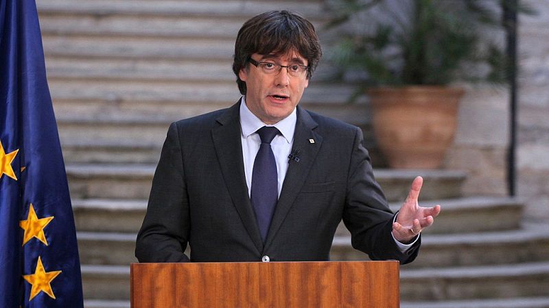 Arxiu R�dio 4: Carles Puigdemont fa una declaraci� institucional sobre l'aplicaci� de l'article 155 | Escoltar