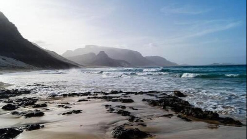 Agualusa - Sue�o con islas - 16/08/26 - Agualusa | Escuchar