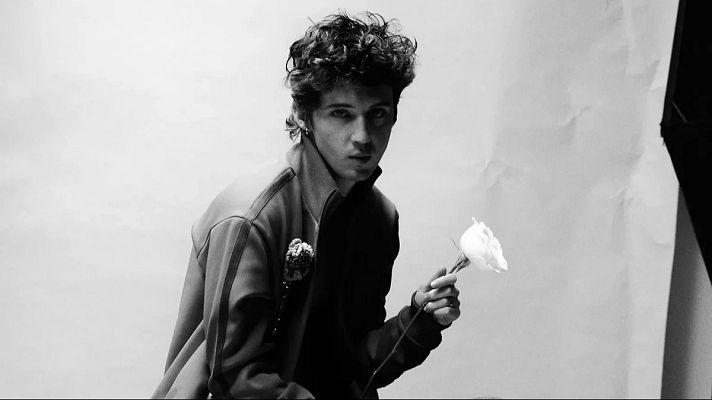 Las mujeres de la vida de Troye Sivan