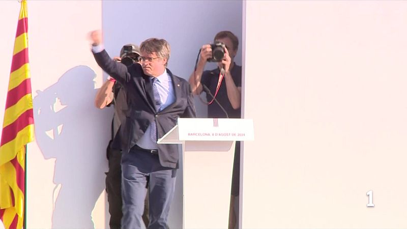 Arxiu R�dio 4: Carles Puigdemont torna a Catalunya el dia de la investidura de Salvador Illa | Escoltar