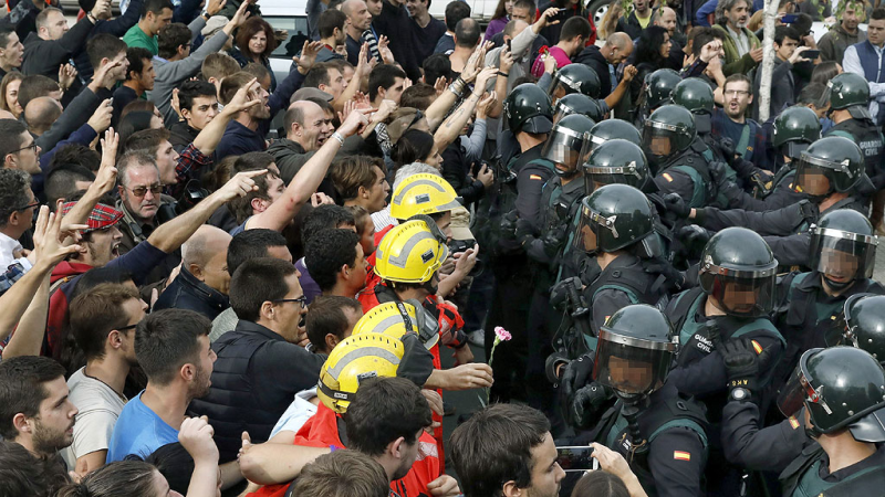El mat� de R�dio 4 Edici� Estiu - M�quina del Temps: 2017, l?any que va sacsejar Catalunya - El mat� de R�dio 4 | Escoltar