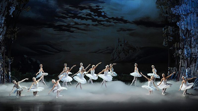 El mat� de R�dio 4 - Edici� Estiu - El Ballet de K�iv torna a Barcelona: 'El llac dels cignes' com a resist�ncia cultural - El mat� de R�dio 4 | Escoltar