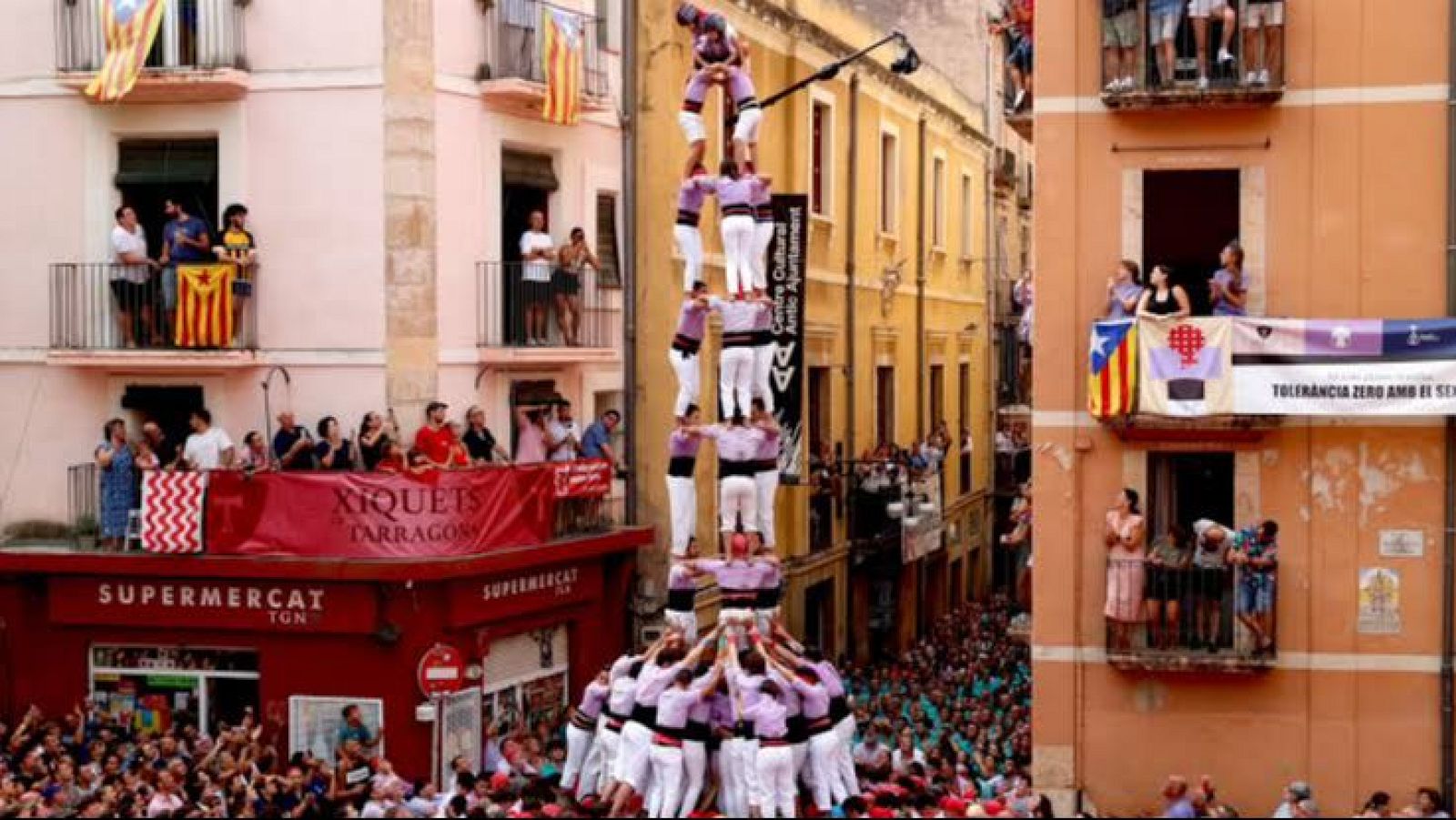 Sant Magí deixa llums i ombres per a les colles tarragonines | Sergi Olive i Pilar Ribas
