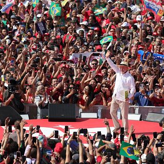 Brasil entra en campanya: Lula parteix com a favorit, però Flávio Bolsonaro retalla distàncies