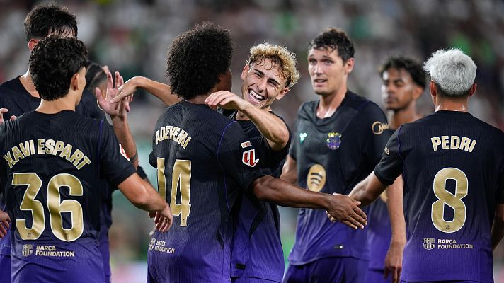 El Barça golea al Elche (0-5) en su debut en La Liga