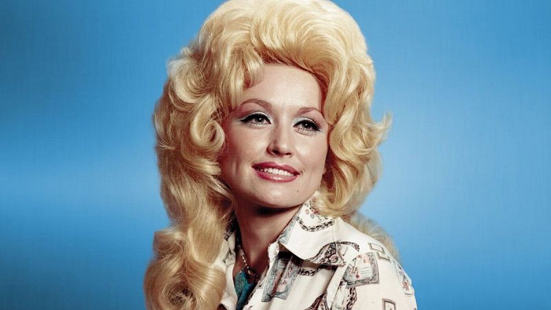 Sin rodeos - Ha muerto Dolly Parton, la dama del country con chaqueta de retales - 26/08/26 - Escuchar ahora