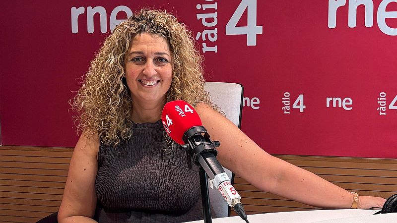 Estiu XL - Amors d'estiu - Estiu XL | Escoltar
