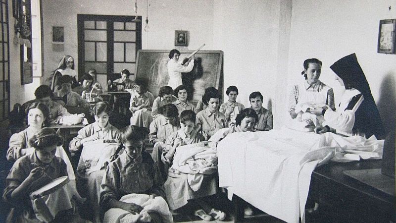 El mat� de R�dio 4 - Edici� Estiu - Nens robats i dones condemnades: les hist�ries de les v�ctimes de El Patronato de la Mujer - El mat� de R�dio 4 | Escoltar