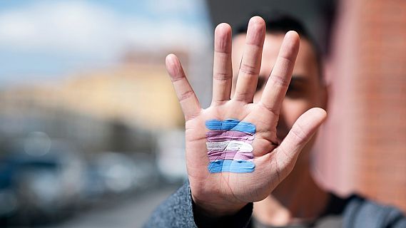 Tortosa es mobilitza per denunciar l'agressi� a una dona trans