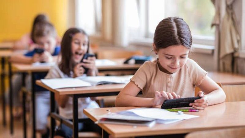 5.0 - ¿Móvil para los niños en la vuelta al cole? - 30/08/26 - Escuchar ahora