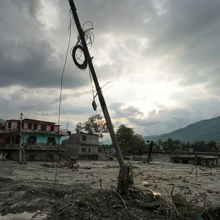 Nepal y Tibet buscan a contrarreloj a los desaparecidos por la riada